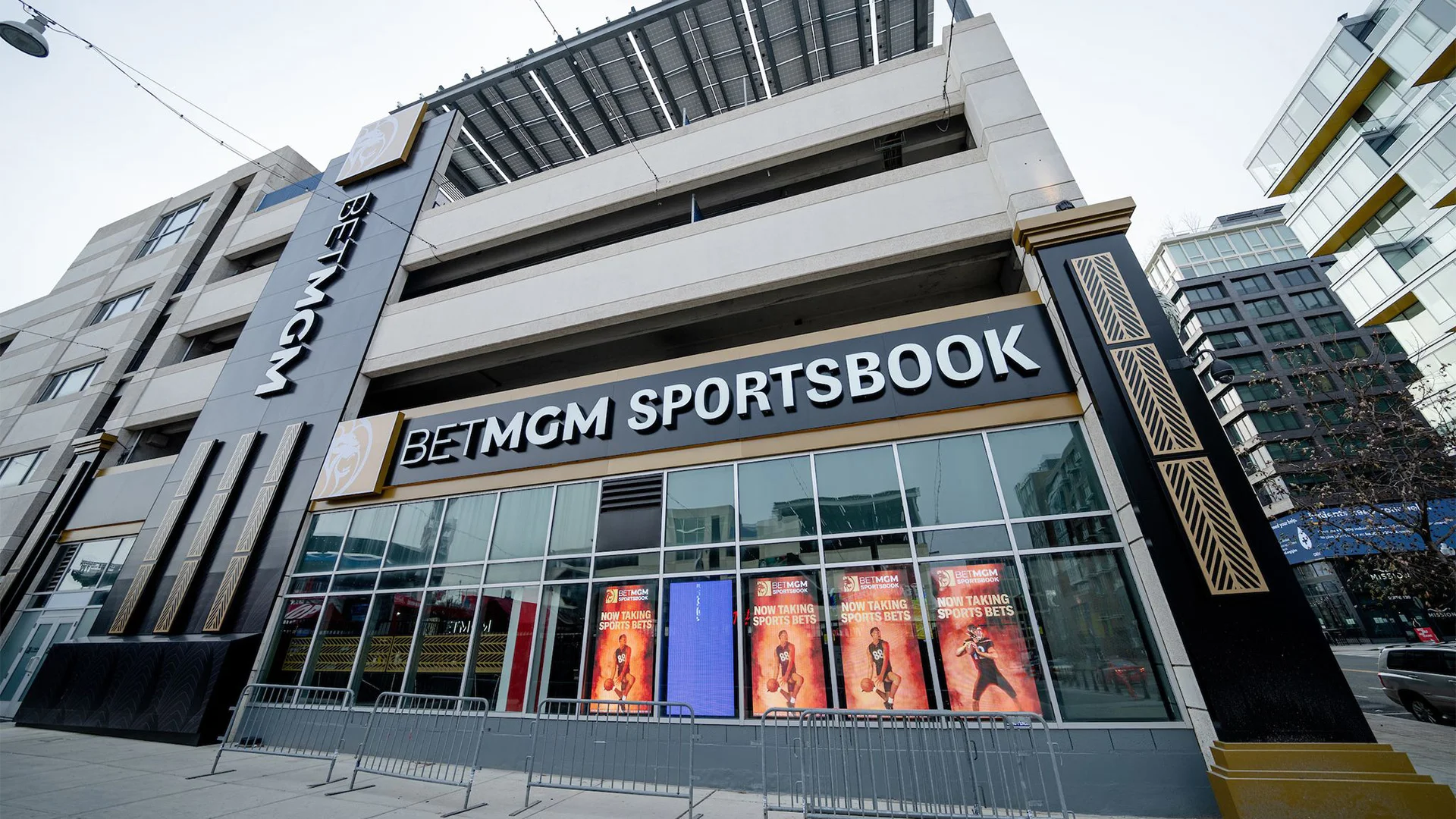 Caesars And BetMGM Could End FanDuels Brief Mobile Sports Betting Monopoly In DC 